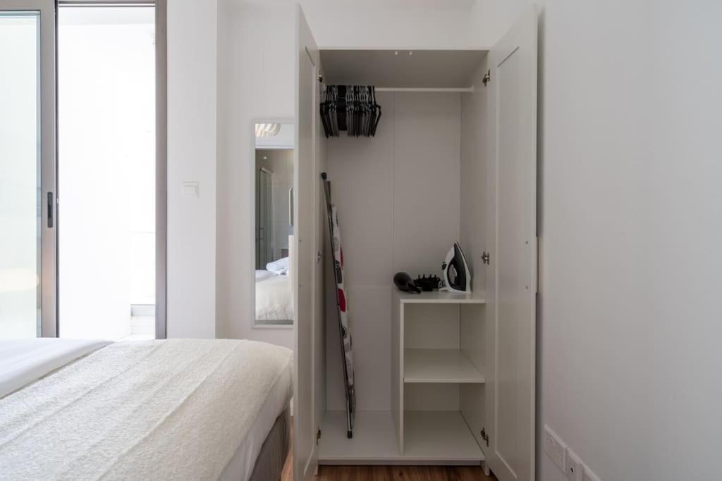 Moon Light 1-bedroom In Apartament