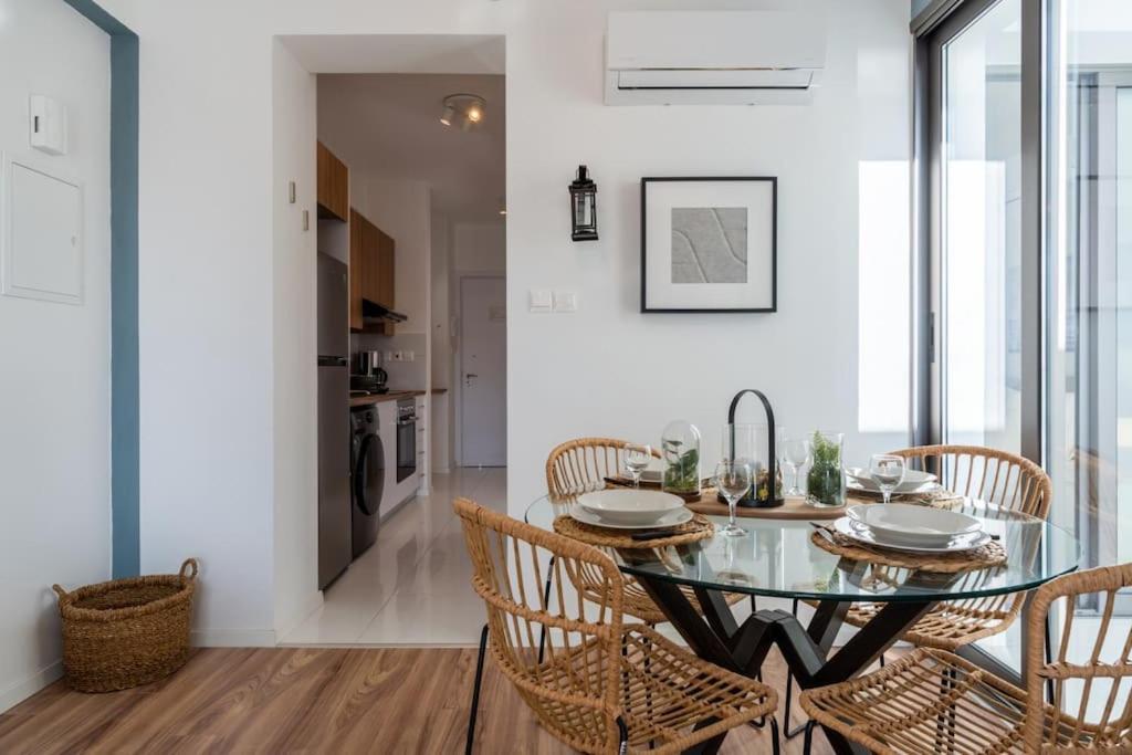 Moon Light 1-bedroom In Apartament