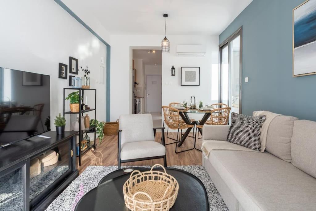 Moon Light 1-bedroom In Apartament